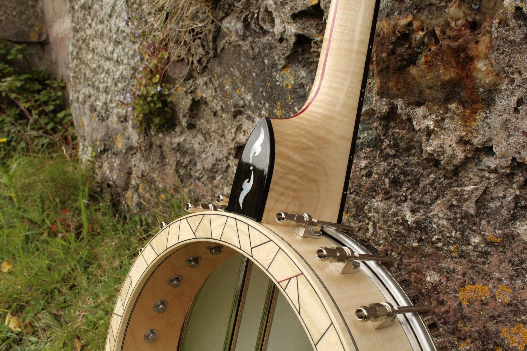 Pearl Inlay on banjo heel cap